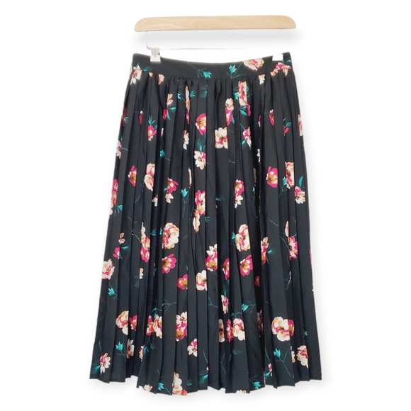 ASOS Wednesday's Girl Pleated Midi Skirt in Vintage Floral🆕️✨️ size Small - Picture 4 of 8